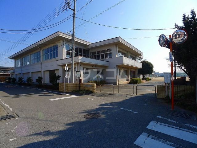 小学校　館林市立第三小学校（小学校）まで2106m