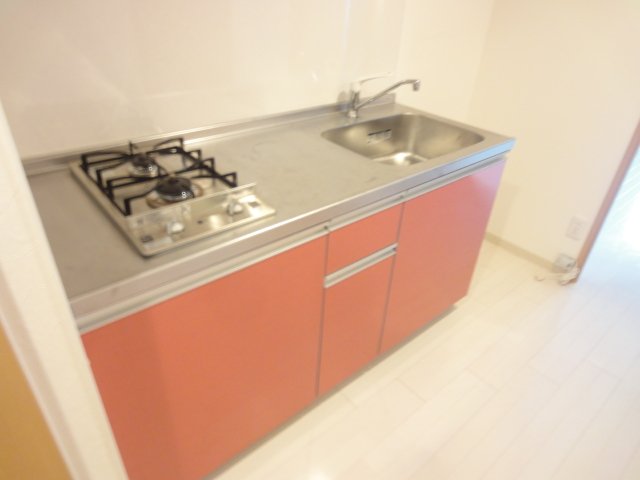 キッチン　同物件別号室の写真です。