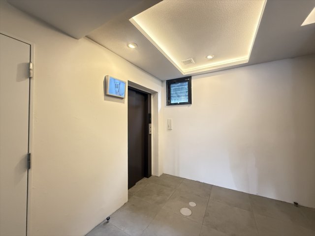 エントランス　キッチンです