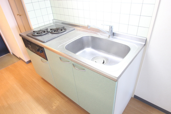 キッチン　※別部屋の写真です