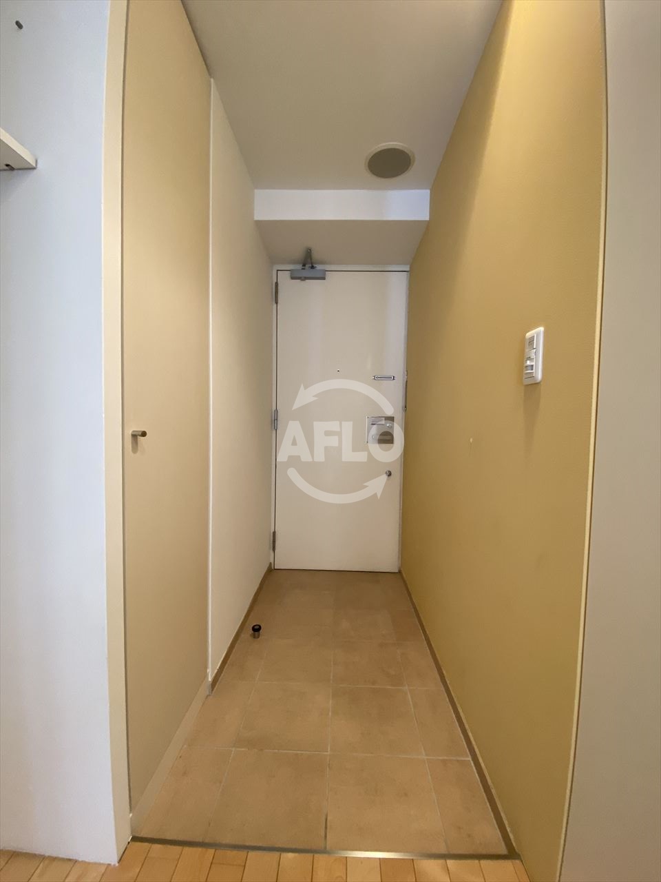 玄関　アーバネックス淀屋橋　玄関