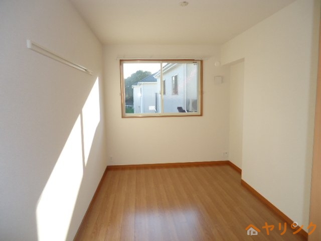 バルコニー　洋室