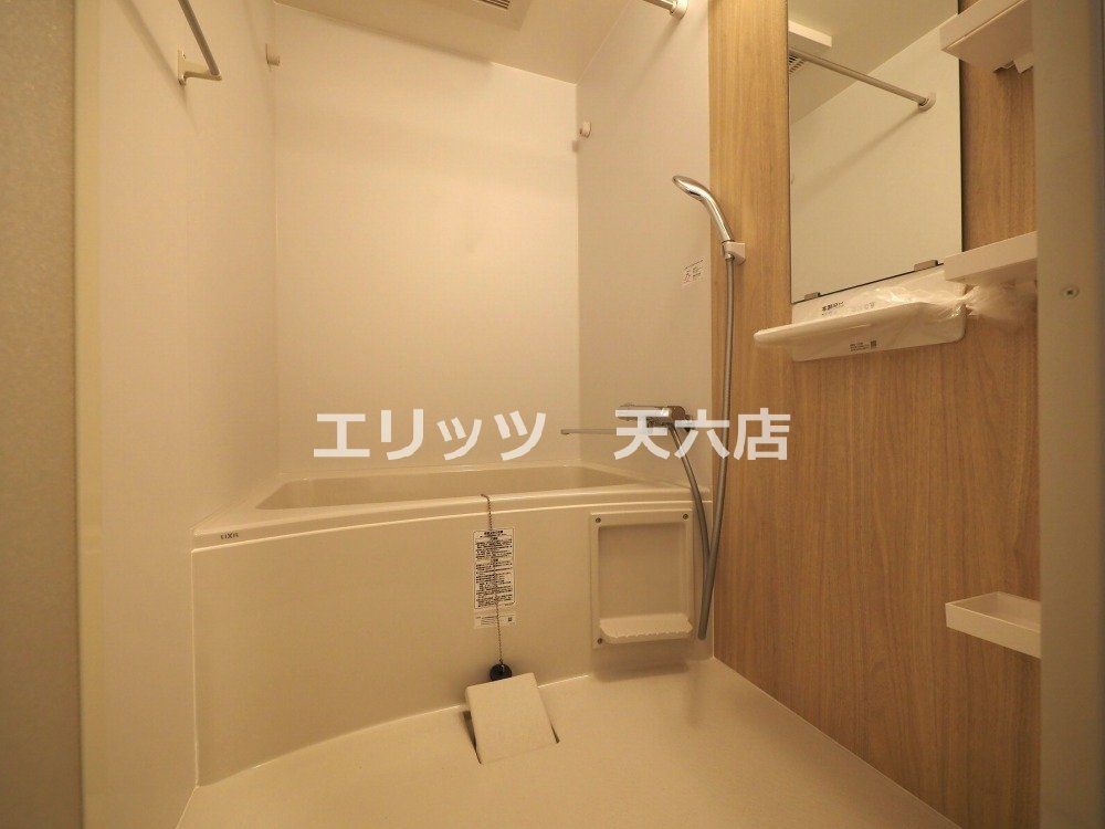 バス・シャワールーム　洗面