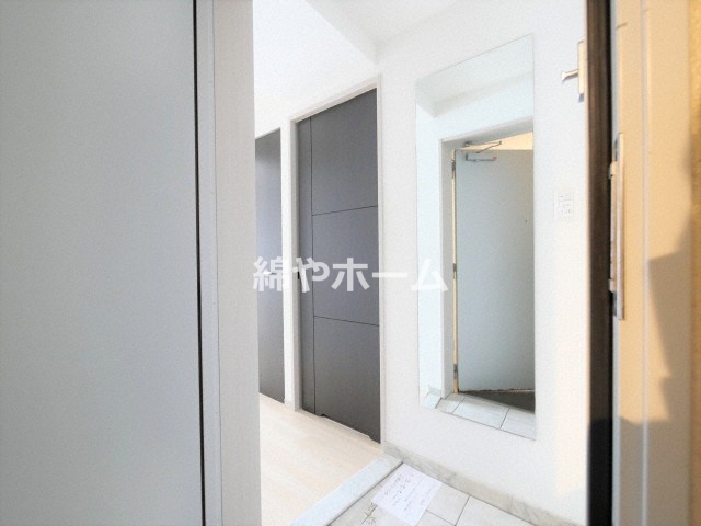 玄関　収納もある玄関です