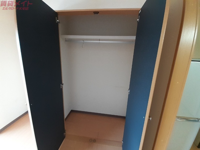 収納　同物件、別部屋の写真です