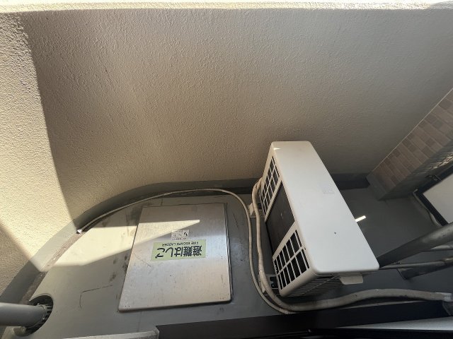 バルコニー　暖かな日差しのふりそそぐバルコニー