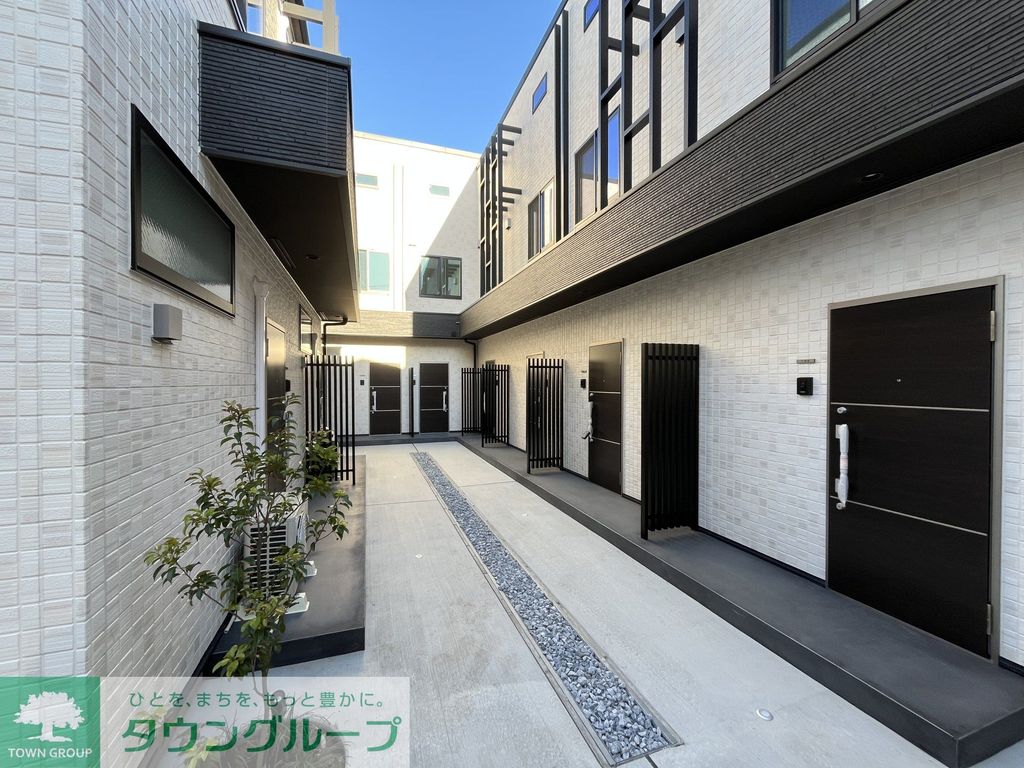 建物外観　エントランス