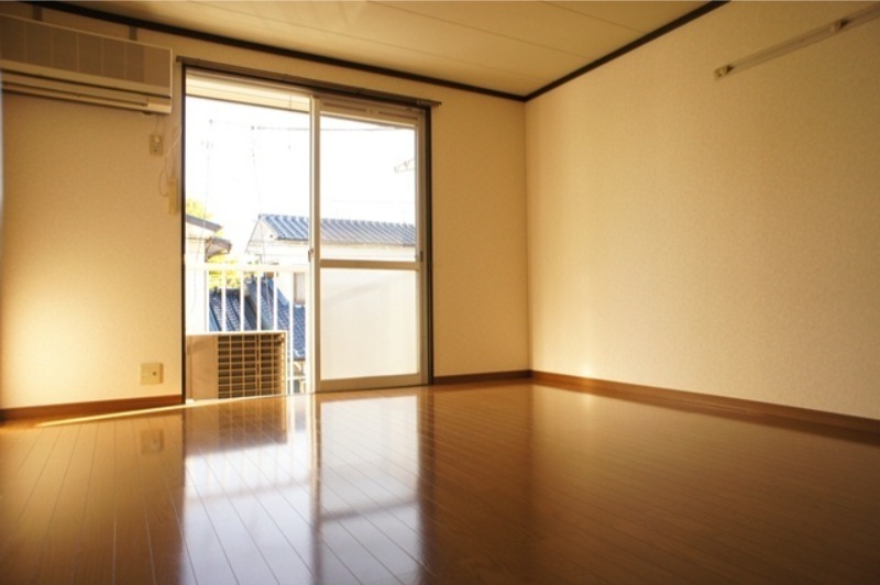 居室・リビング　図面と現状に相違がある場合には現状を優先