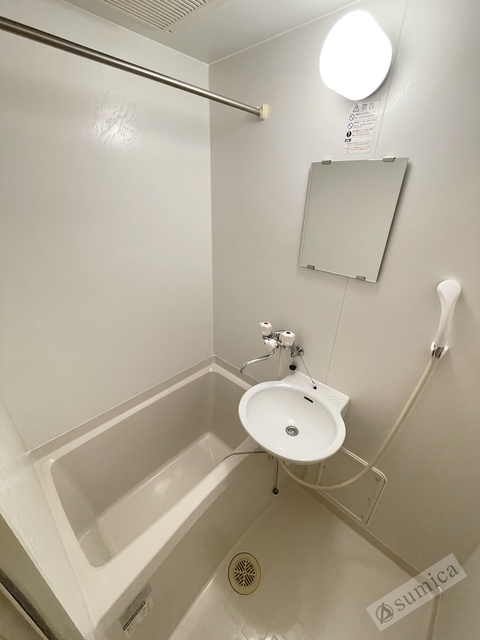 バス・シャワールーム　あったかお風呂、ひんやりお風呂、洗濯物も乾かせる浴室暖房乾燥