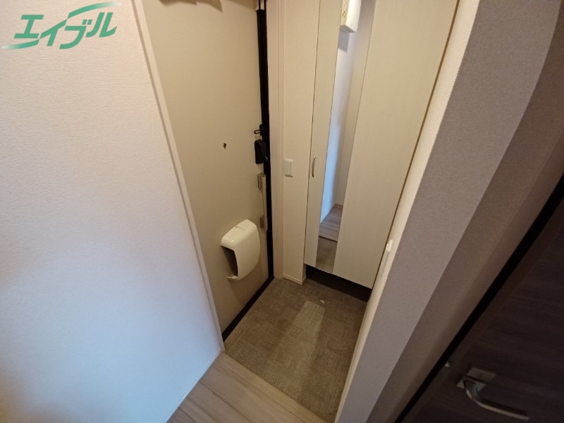 玄関　同型参考写真