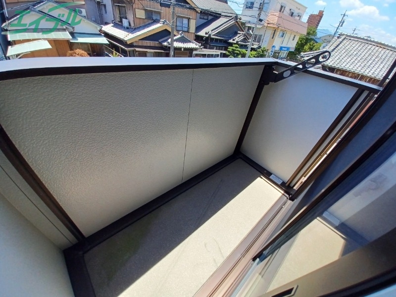 バルコニー　同型参考写真
