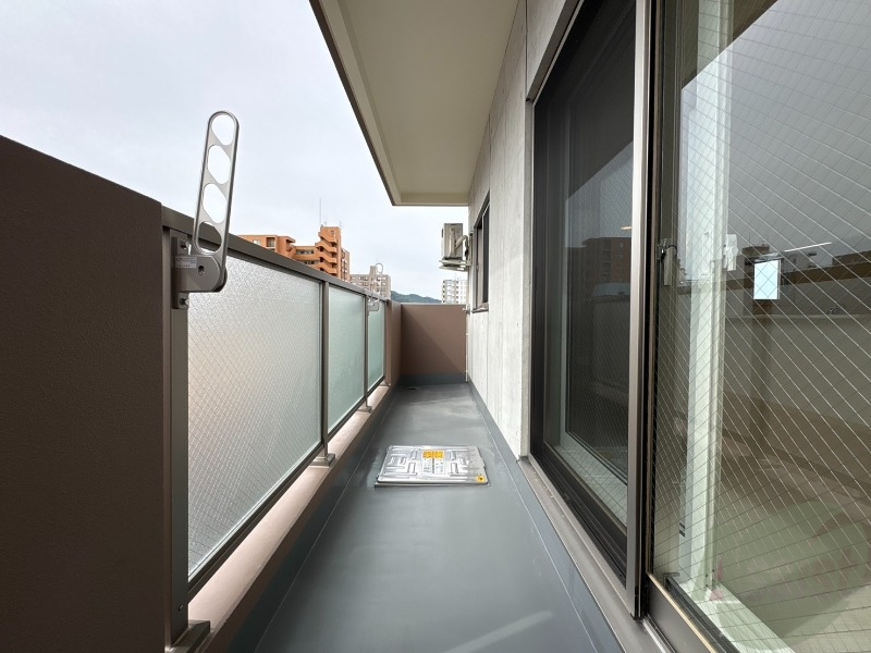 バルコニー　バルコニーです。洗濯物を干したり一息ついたりできますね！