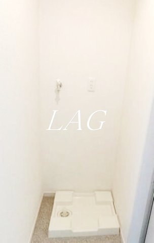 その他設備　室内洗濯機置場になります。