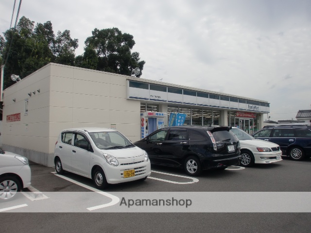コンビニ　ファミリーマート　奈良二条大路店（コンビニ）まで129m