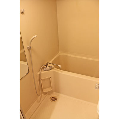 バス・シャワールーム　※別部屋の参考写真です。