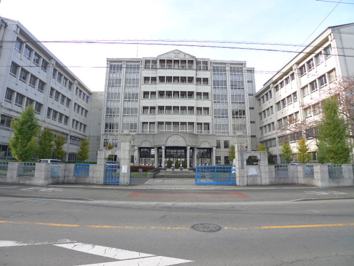 高校・高専　川越市立川越高等学校（高校・高専）まで750m