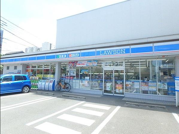 コンビニ　ローソン 綾瀬中央通り店（コンビニ）まで321m