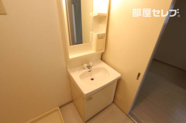 洗面設備　２０２号室の写真