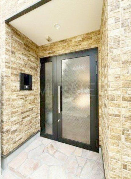 エントランス　同施工タイプの参考写真です。