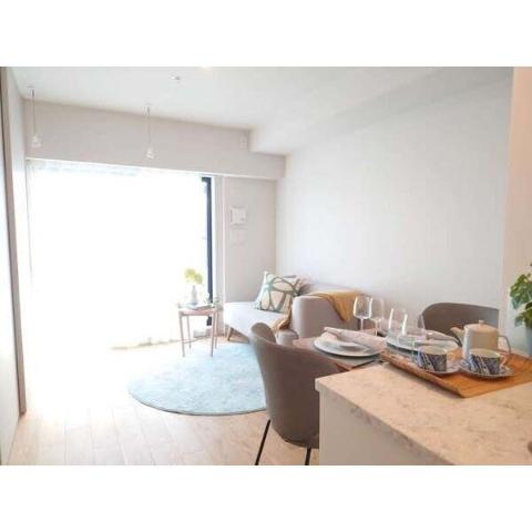 居室・リビング　室内