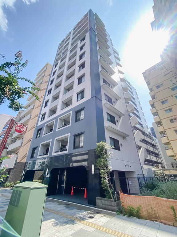 エスティメゾン浅草駒形の建物外観