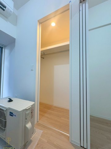 収納　セレニテ東梅田アリエ