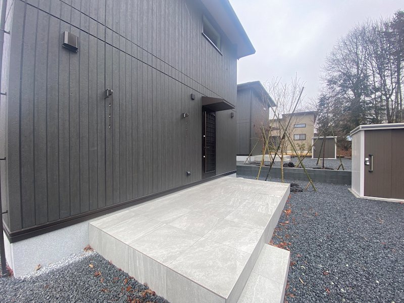 バルコニー　テラス