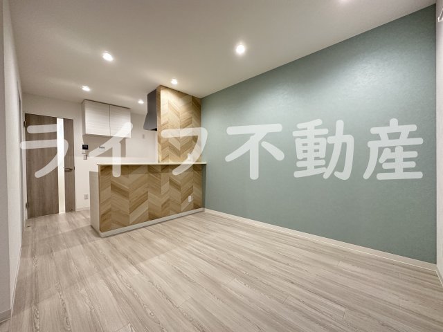 居室・リビング　ゆったり過ごせる居間です