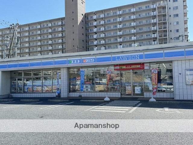 コンビニ　ローソン上熊本店（コンビニ）まで950m