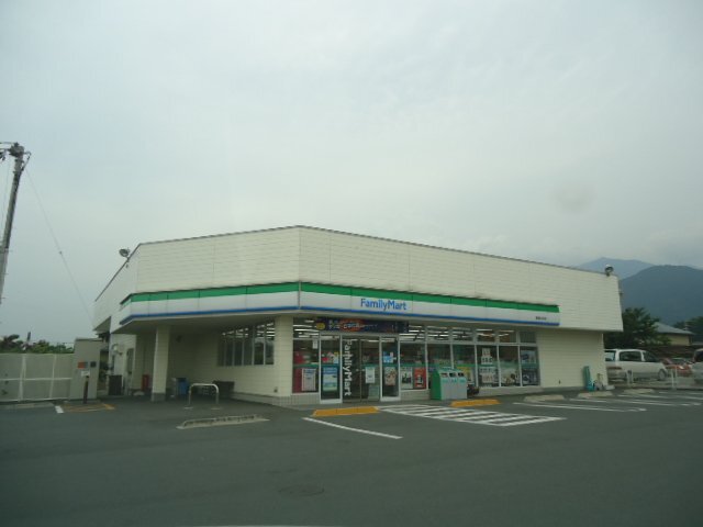 その他　ファミリーマート新居浜中村店（その他）まで625m