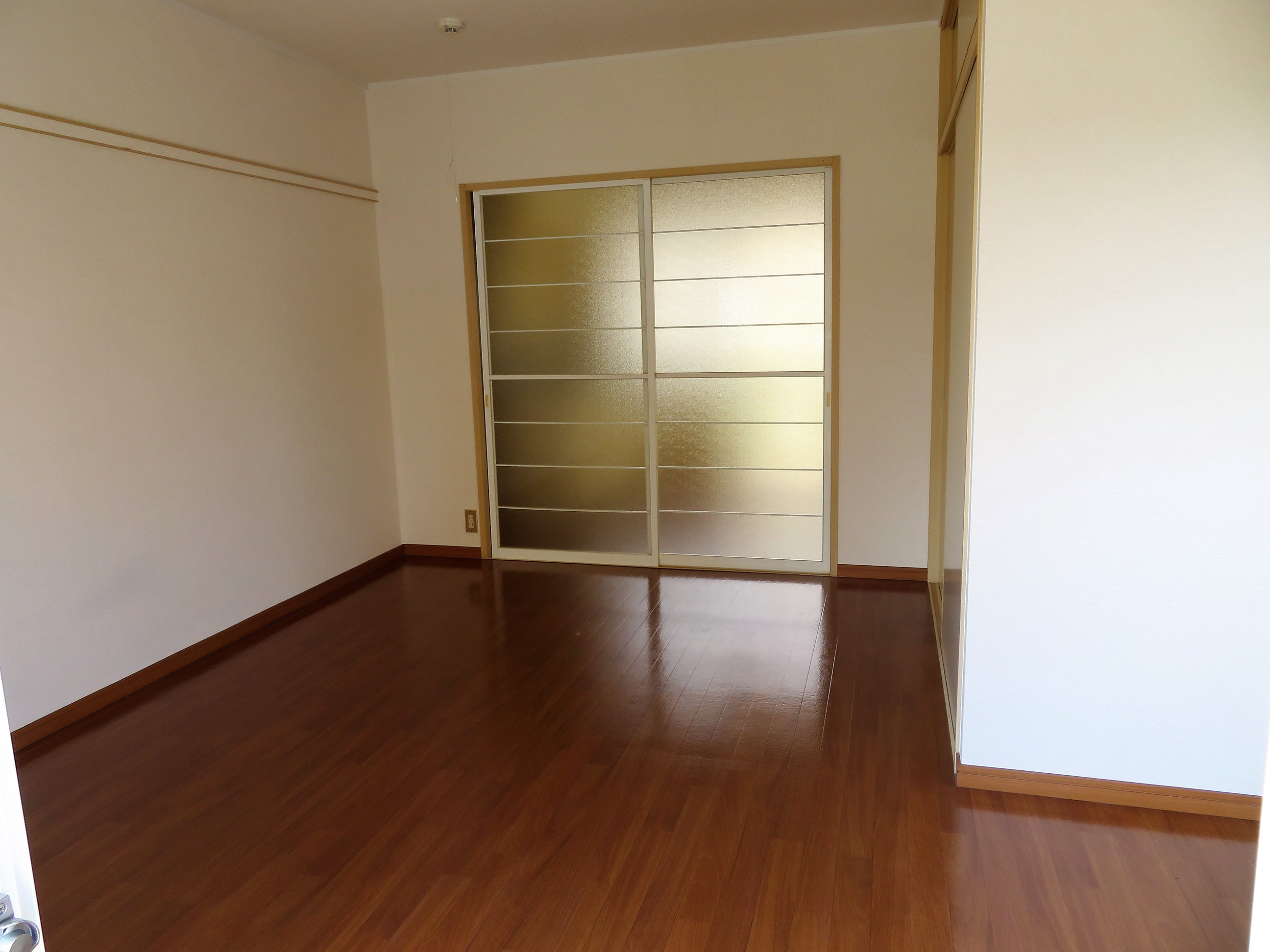 その他部屋・スペース　広さ6帖のお部屋です！南向きで日当たり良好です！