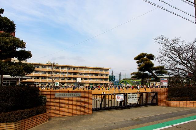 郵便局　尾西郵便局（郵便局）まで840m