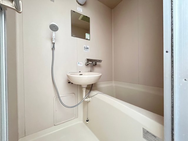 バス・シャワールーム　※別部屋参考写真※