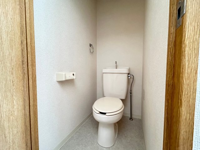トイレ　※別部屋参考写真※
