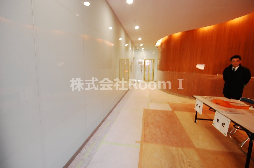 エントランス　清潔なエントランスです