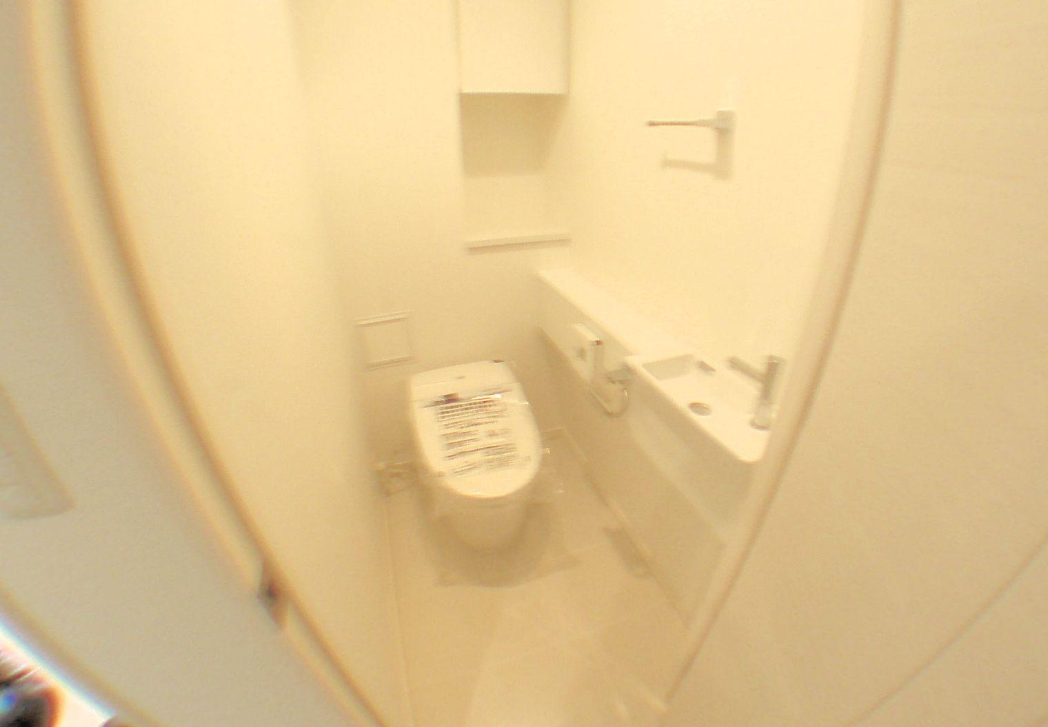 トイレ　清潔感のあるトイレです