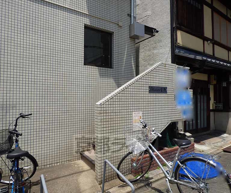 その他共有部分　建物入口です。