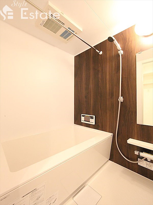 バス・シャワールーム　バスルーム