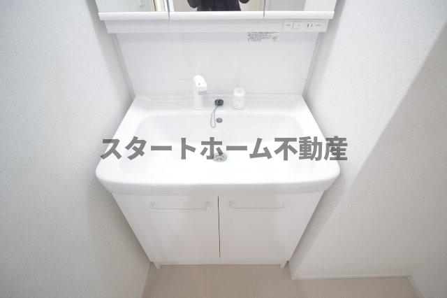 洗面設備　広い洗面スペース