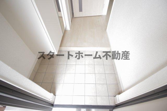 玄関　収納もある玄関です