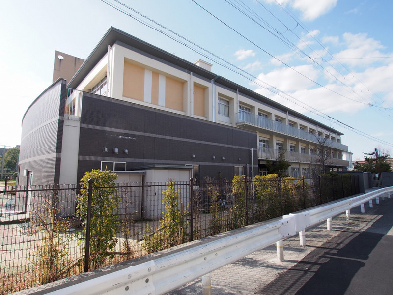 小学校　済美小学校（小学校）まで539m