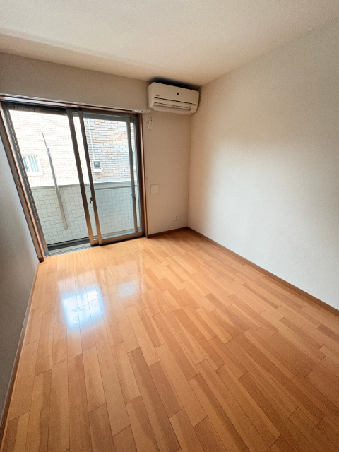 居室・リビング　※別部屋参考写真