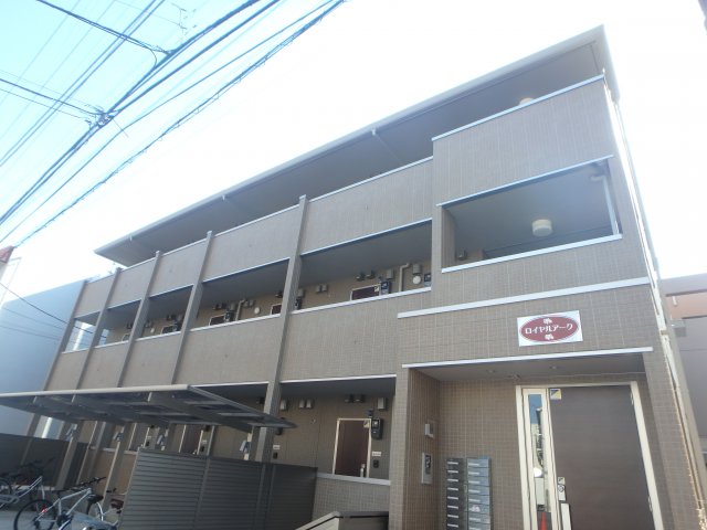 建物外観　2017年完成オートロック完備♪