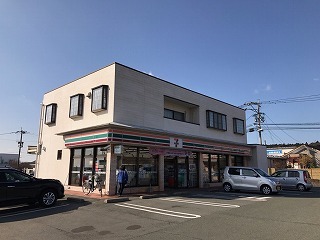 コンビニ　セブンイレブン大津店（コンビニ）まで1100m