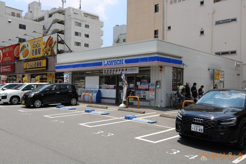 コンビニ　ローソン中区丸の内一丁目店（コンビニ）まで487m