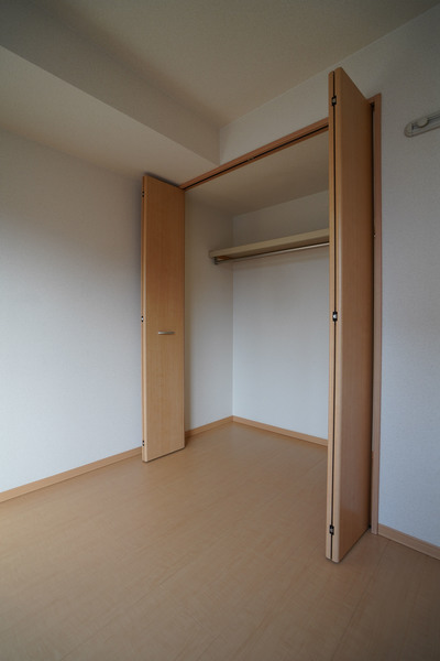 収納　同じ建物の別なお部屋