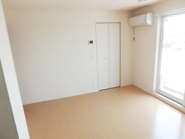 その他部屋・スペース　違う角度からの居室です。