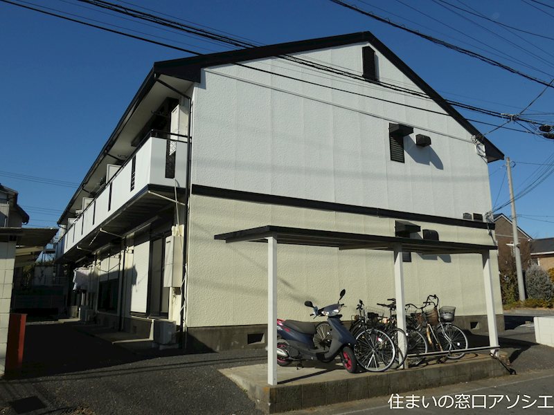 建物外観　吉川タウンハウスのご紹介は住まいの窓口アソシエにお任せ下さい