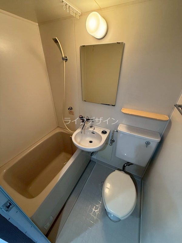 バス・シャワールーム