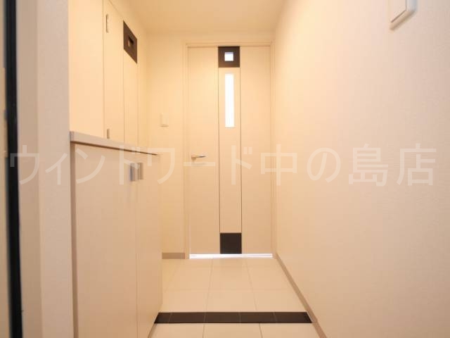 玄関　詳細は、ウィンドワード中の島店までご相談下さい。